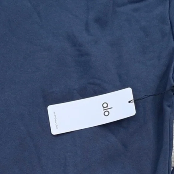 ALO Classic Black Crewneck - Picture 3 of 4